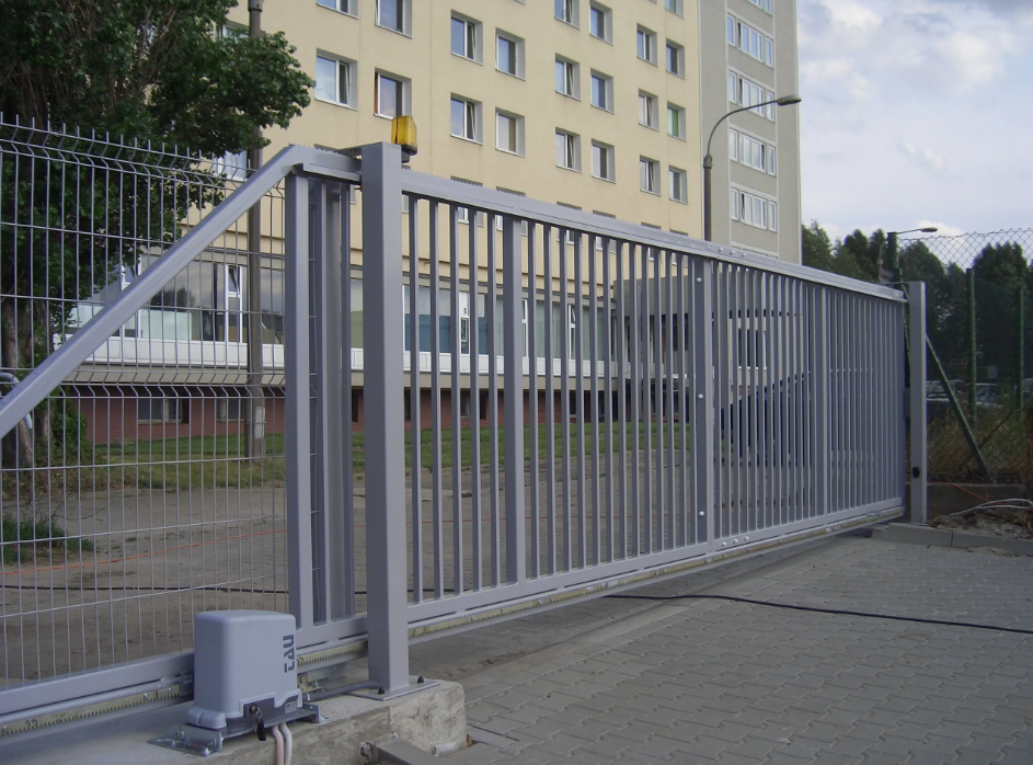Автоматические откатные ворота Alutech решетчатые черные 6000х1900